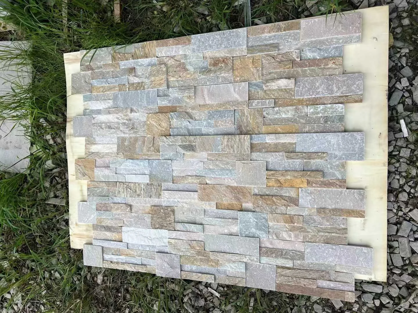 Piedra cultural 2 - Slab View